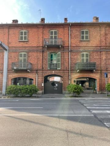 Bon Bon Del Corso Con Terrazzo E Aria Condizionata Asti Exterior foto